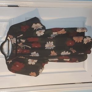Sami & Jo 2x Floral Blouse with Metal Detail
